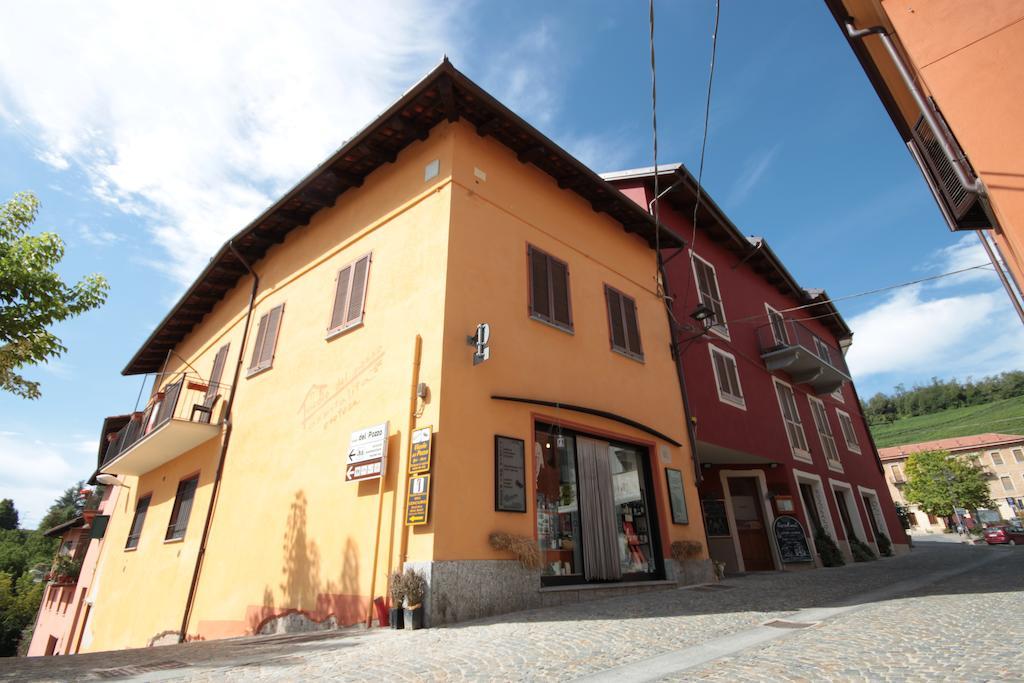 Vicolo Del Pozzo Hotel Barolo Luaran gambar
