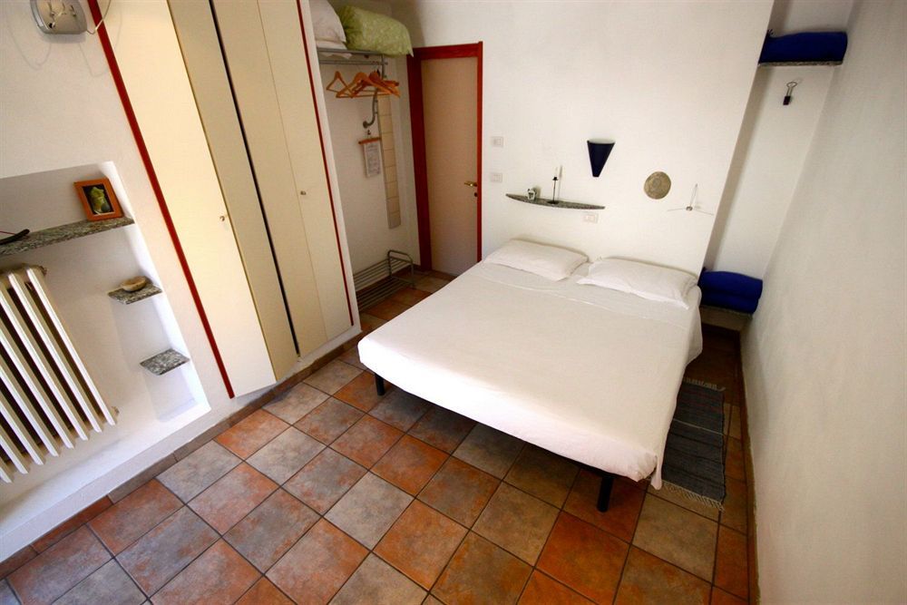 Vicolo Del Pozzo Hotel Barolo Luaran gambar