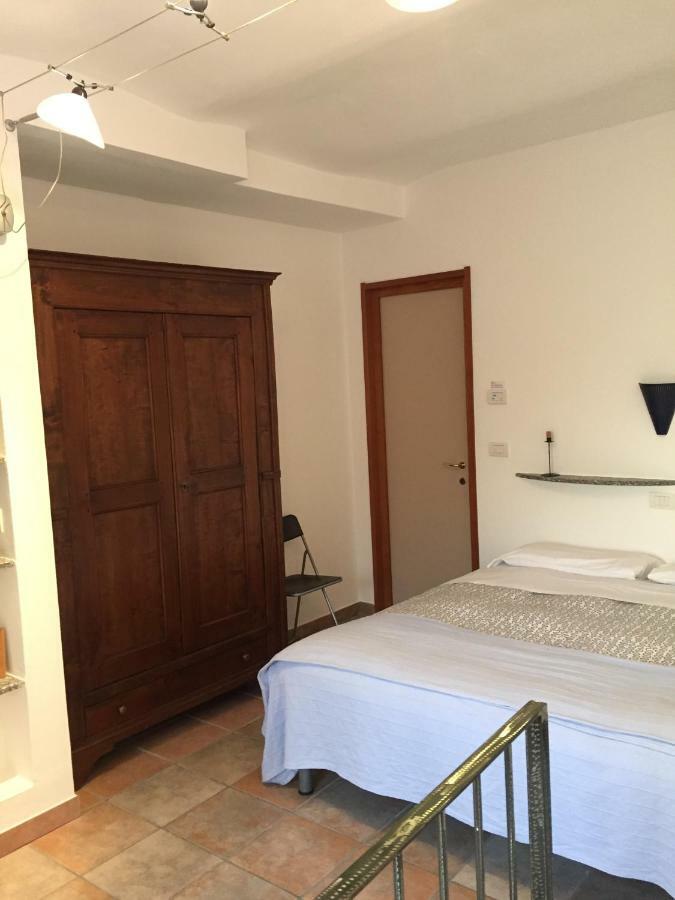 Vicolo Del Pozzo Hotel Barolo Luaran gambar