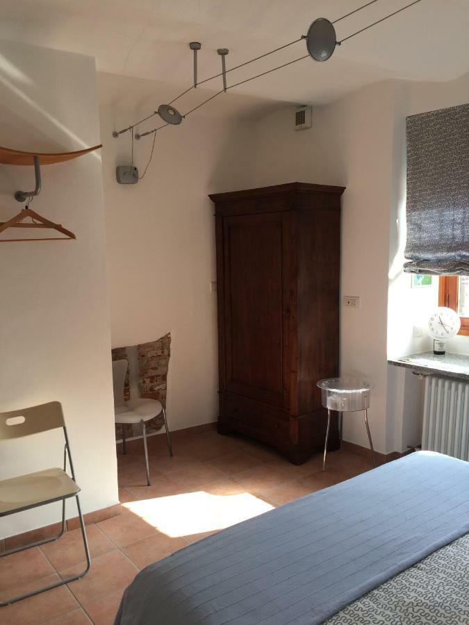 Vicolo Del Pozzo Hotel Barolo Luaran gambar